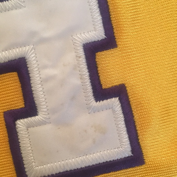 Reebok Kobe purple/gold jersey - Picture 6 of 15